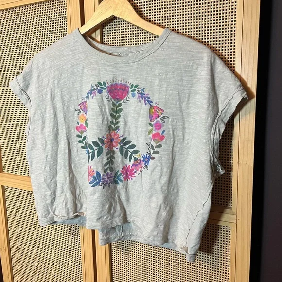 Natural Life Women’s M Boxy Peace Shirt - Picture 2 of 4